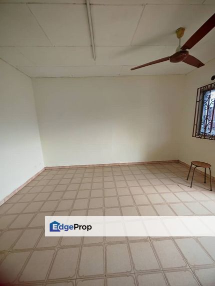 Flat Level 5 @ Taman Cempaka, Johor, Johor Bahru