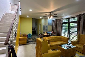 Maple Red, Adda Heights