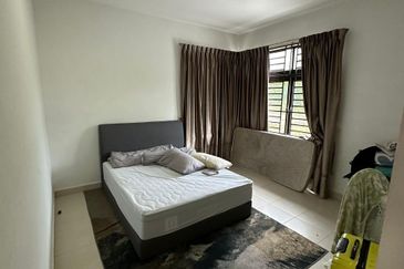 Maple Red, Adda Heights