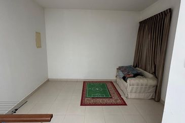 Maple Red, Adda Heights