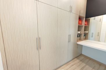 Maple Red, Adda Heights