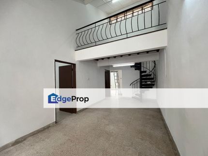 1.5 Storey Terrace @ Taman Molek, Johor, Johor Bahru