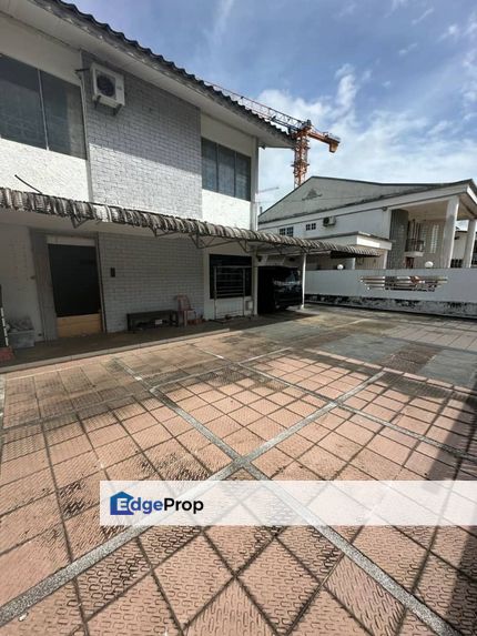Double Storey Semi-D @ Taman Majidee, Johor, Johor Bahru