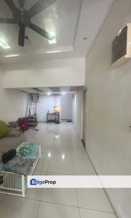 1.5 Storey Terrace @ Taman Molek, Johor, Johor Bahru