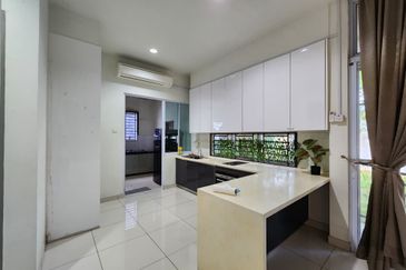 Bandar Baru Seri Alam