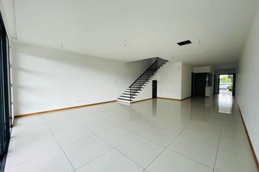 Senibong Cove Waterway Residences