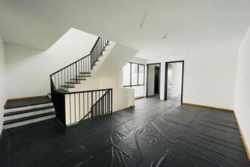 Senibong Cove Waterway Residences