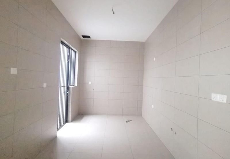 Senibong Cove Waterway Residences