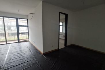 Senibong Cove Waterway Residences