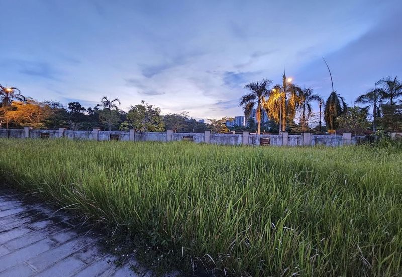 Bina Park Bandar Seri Alam