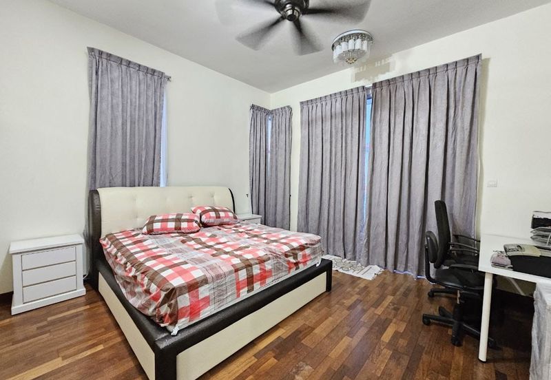 Bina Park Bandar Seri Alam