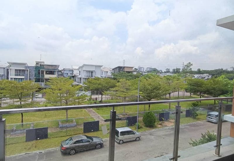 Desa Tebrau @ Precint 12