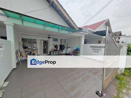 1.5 Storey Terrace @ Taman Molek, Johor, Johor Bahru