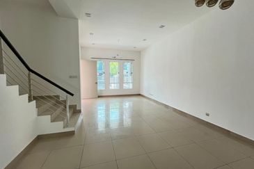 Austin Residence @Taman Mount Austin