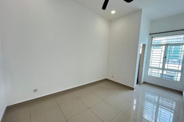 Austin Residence @Taman Mount Austin