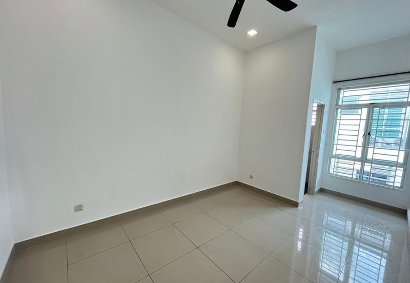 Austin Residence @Taman Mount Austin