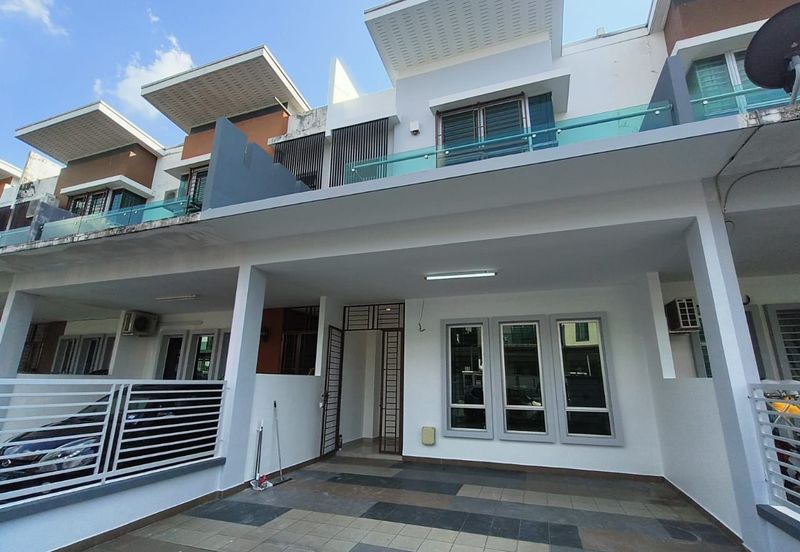 Austin Residence @Taman Mount Austin