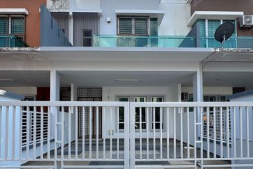 Austin Residence @Taman Mount Austin