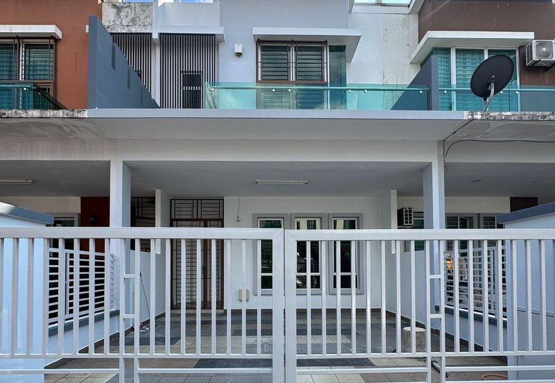 Austin Residence @Taman Mount Austin