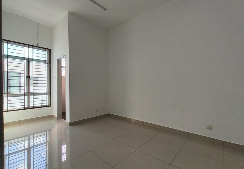 Austin Residence @Taman Mount Austin