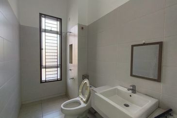 Austin Residence @Taman Mount Austin