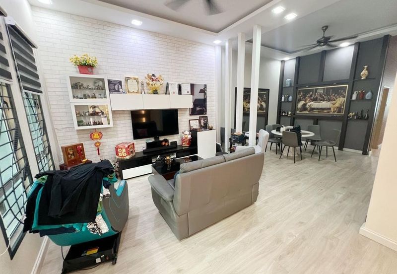 Austin Residence @Taman Mount Austin