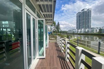 D'Lagoon, Taman Seri Austin