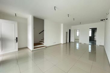 Double Storey Terrace @ Seri Alam