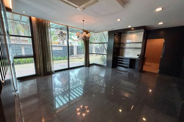 Taman Austin Perdana