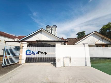 Single Storey Terrace @ Taman Molek, Johor, Johor Bahru