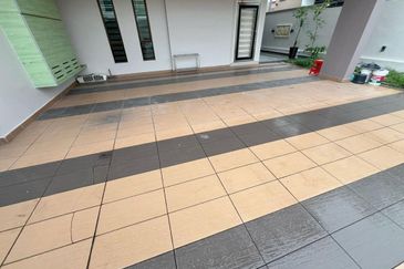 Maple Red, Adda Heights