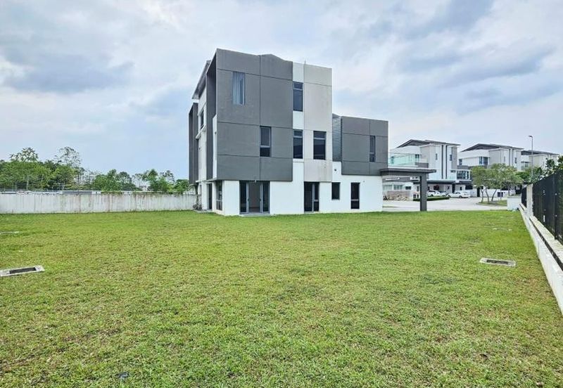 Sunway Lenang Heights