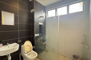 Oleander @ Kempas Utama