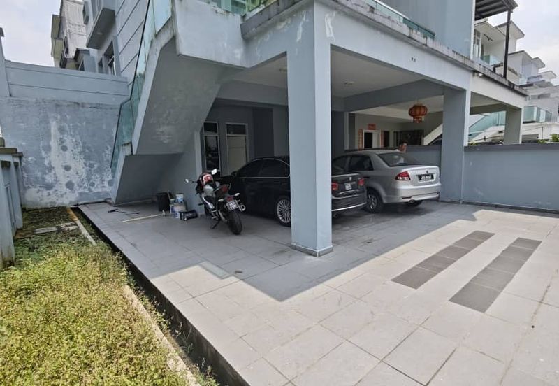 Oleander @ Kempas Utama