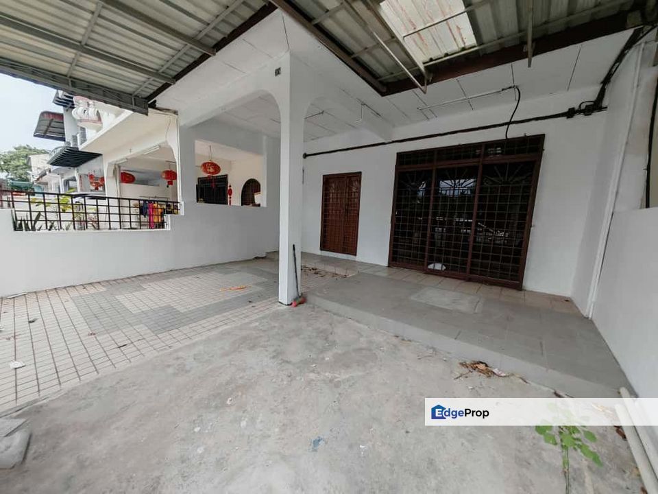 Double Storey Terrace @ Bukit Mewah, Johor, Tampoi