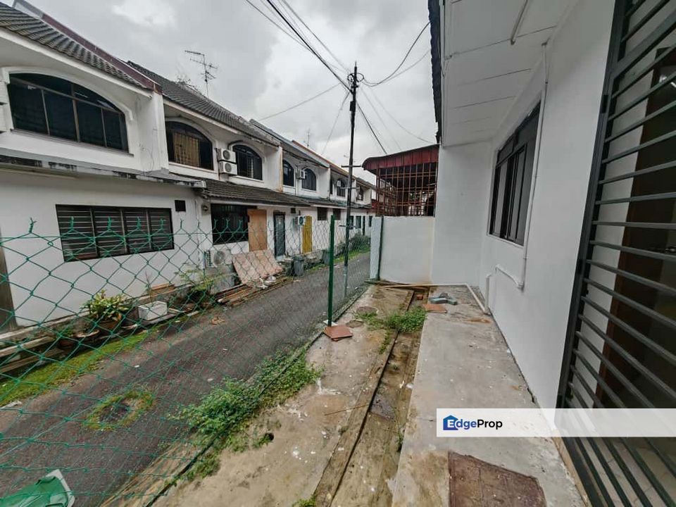 Double Storey Terrace @ Bukit Mewah, Johor, Tampoi