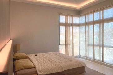 Maple Red, Adda Heights