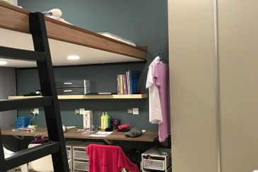 Maple Red, Adda Heights