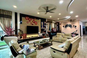 Double Storey Semi-D @ Seri Austin