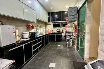 Double Storey Semi-D @ Seri Austin