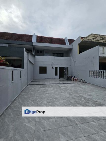 Double Storey Terrace @ Bukit Kempas, Johor, Johor Bahru