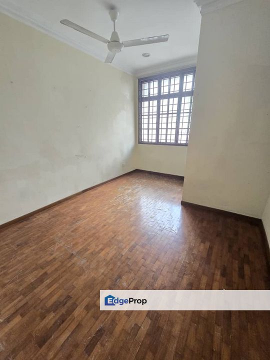 Double Storey Terrace @ Taman Rinting, Johor, Masai