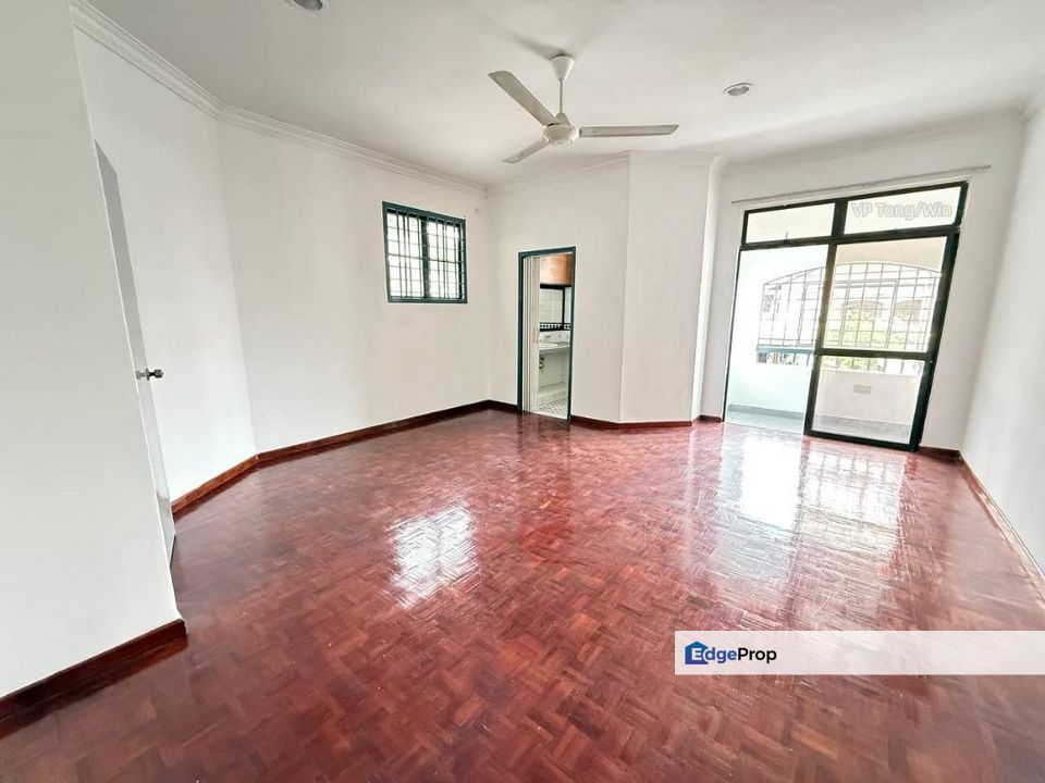 Double Storey Terrace @ Taman Molek, Johor, Johor Bahru