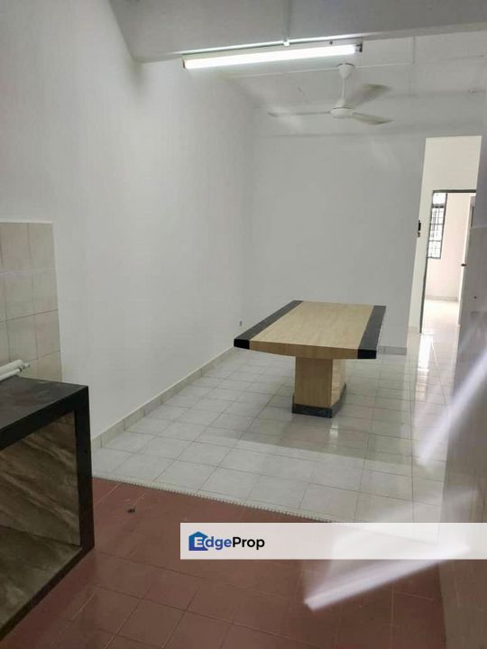 Single Storey Terrace @ Taman Rinting, Johor, Masai