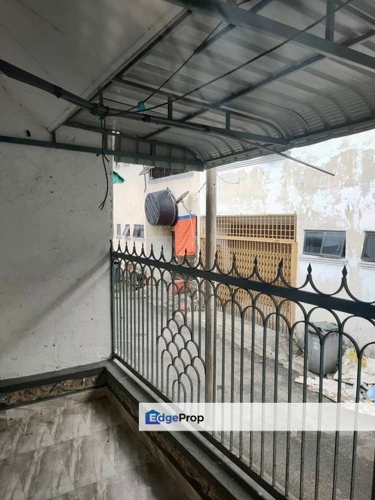 Single Storey Terrace @ Taman Rinting, Johor, Masai