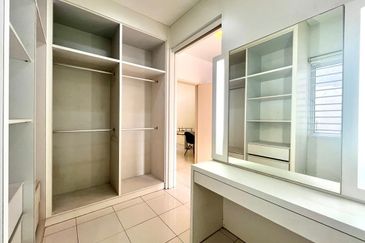 Double Storey Terrace @ Setia Tropika