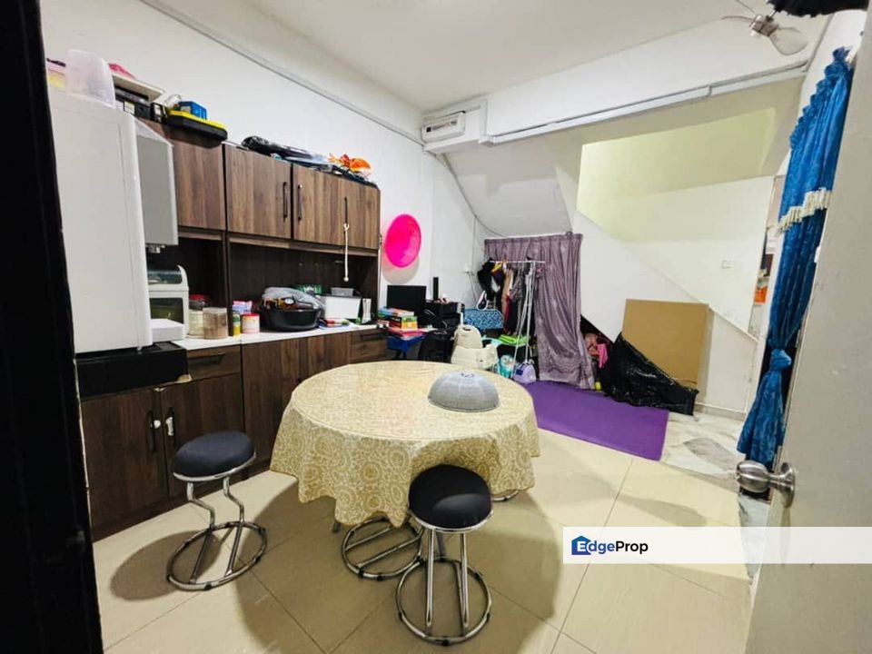 1.5 Storey Terrace @ Taman Kempas, Johor, Johor Bahru