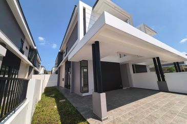 Crest @ Austin Sapphire