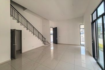 Crest @ Austin Sapphire