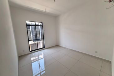 Crest @ Austin Sapphire